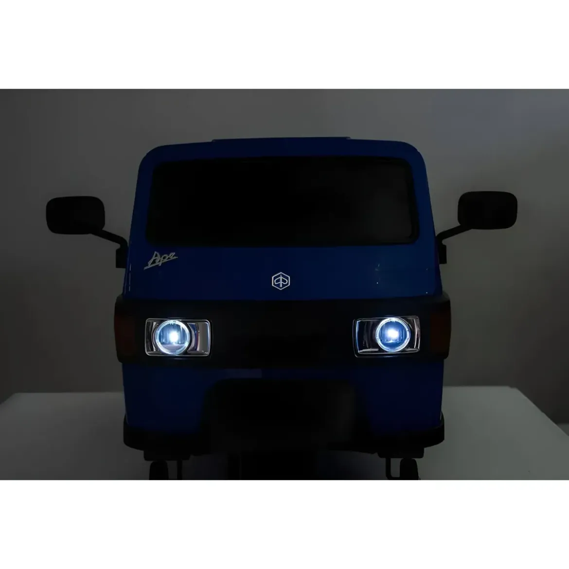 Ape Car Piaggio Elettrica per Bambini Blu con Ruote EVA e Telecomando