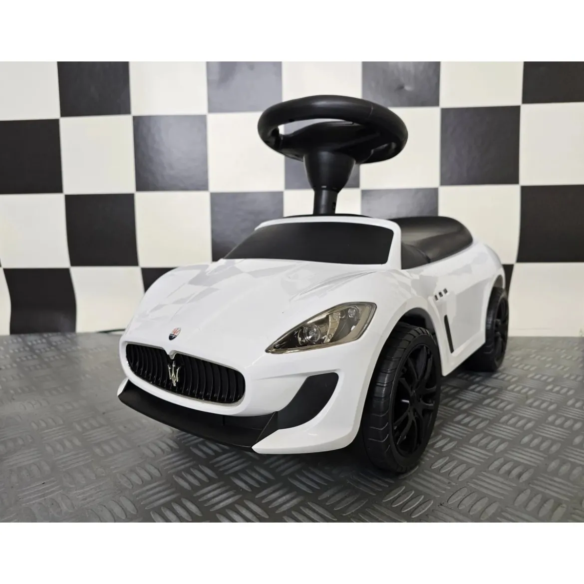 Auto Maserati Gran Cabrio Bianca Cavalcabile a Spinta per Bambini