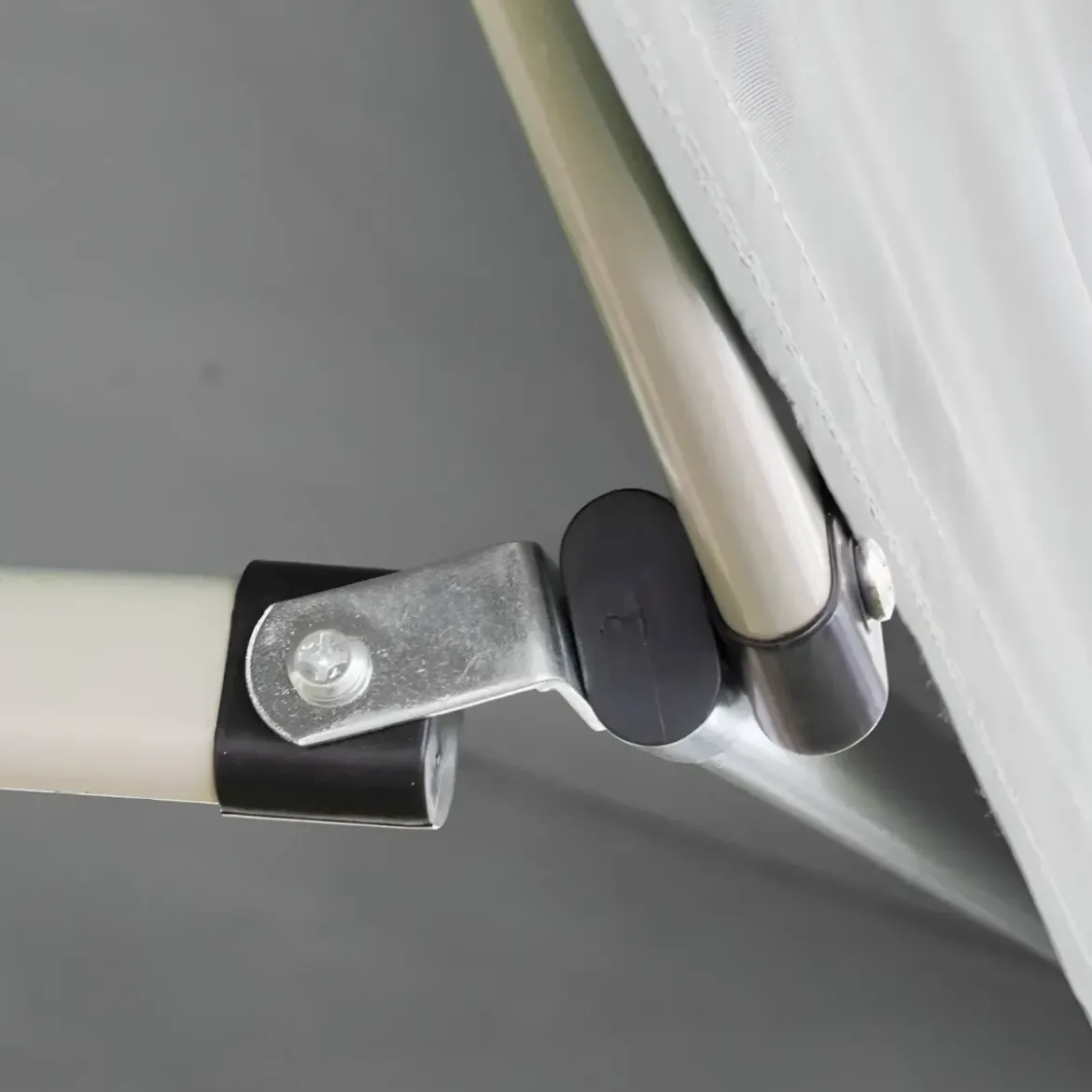 Gazebo da Giardino 3x4,5 a Fisarmonica Impermeabile Bianco con Sacca
