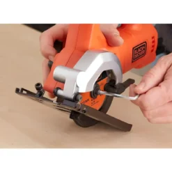 Mini Sega Circolare Black+Decker 85 mm 400W per Legno Metallo Plastica