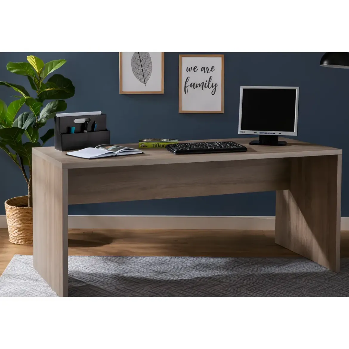 Scrivania da Ufficio Design Direzionale in Legno 178x69x74,5 cm