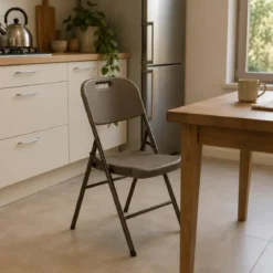 Sedia Pieghevole Noce in Acciaio e HDPE da Interno Esterno 45x50x88cm