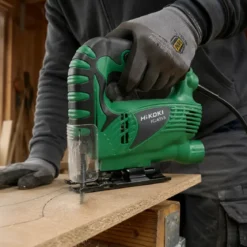Seghetto Alternativo Hikoki 400W Taglio Legno 65 mm Velocità Variabile