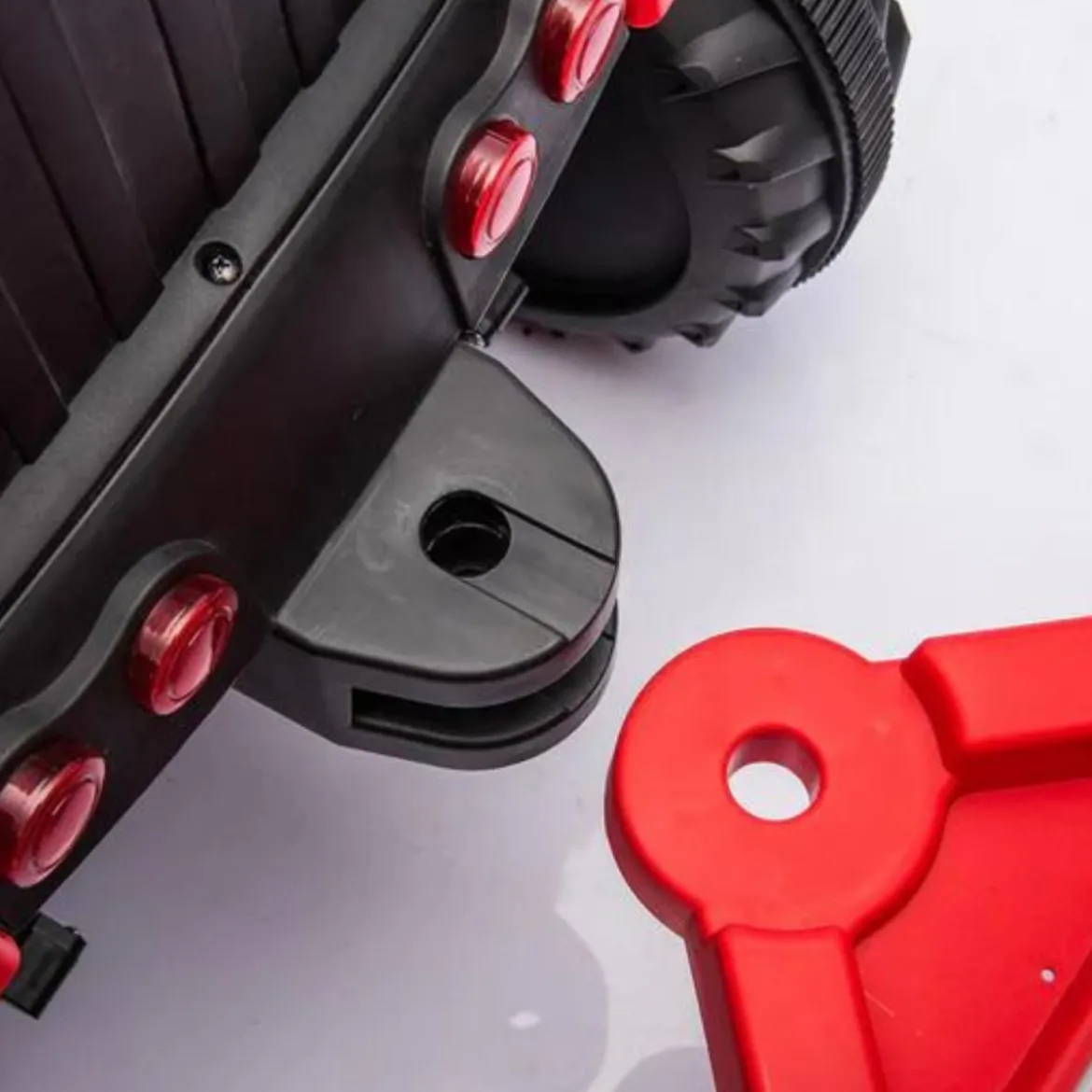 Trattore Elettrico 12V per Bambini con telecomando Rosso